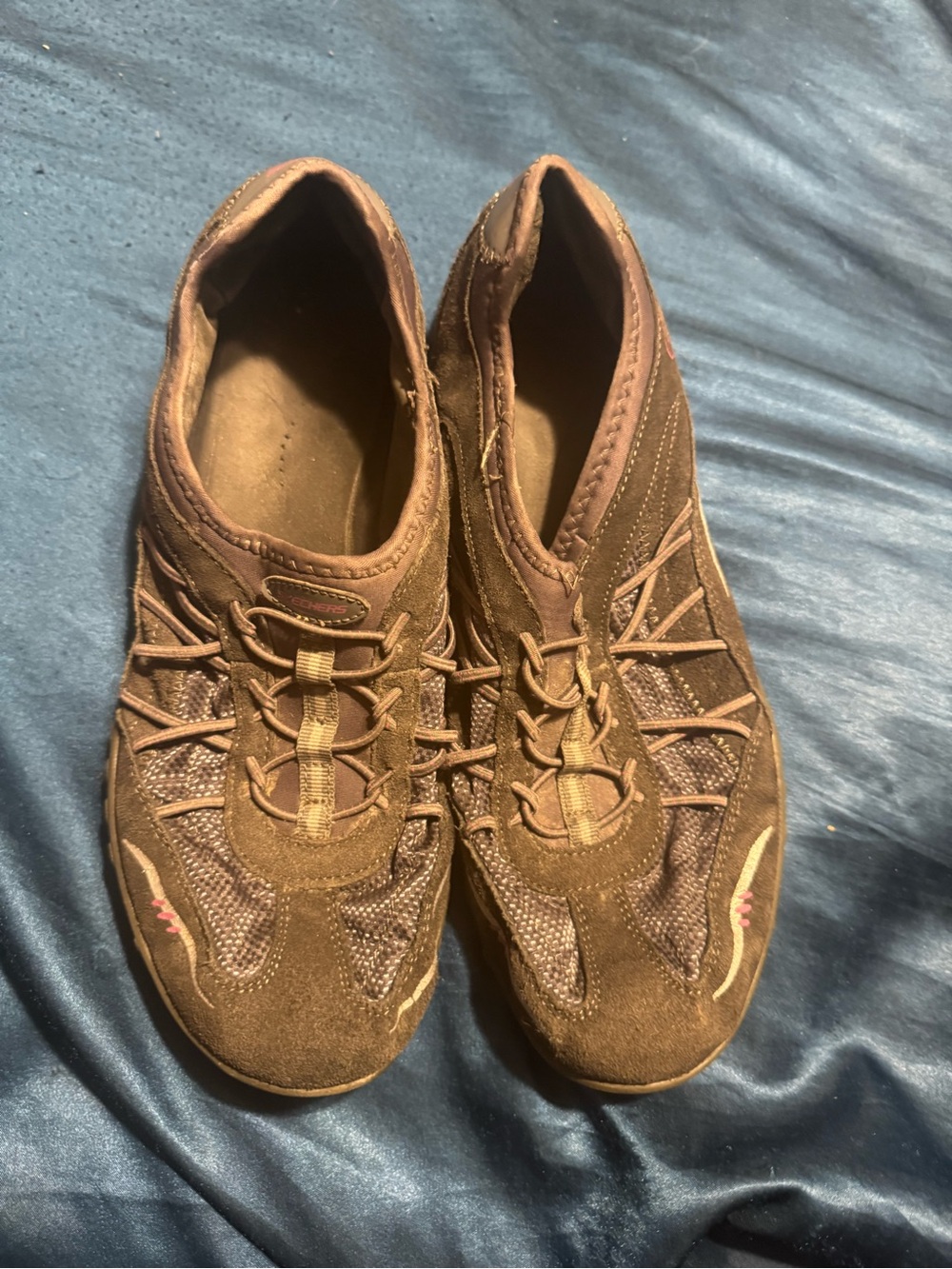 Women’s Skechers Size 9 Casual Lace-Style Slip-On Shoes
